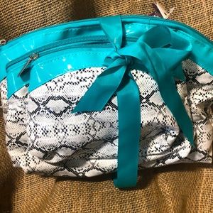 Set of 3 cosmetic bags, snakeskin and turquoise